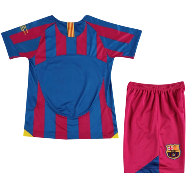 Kit infantil I Barcelona 2005 2006 Home retro