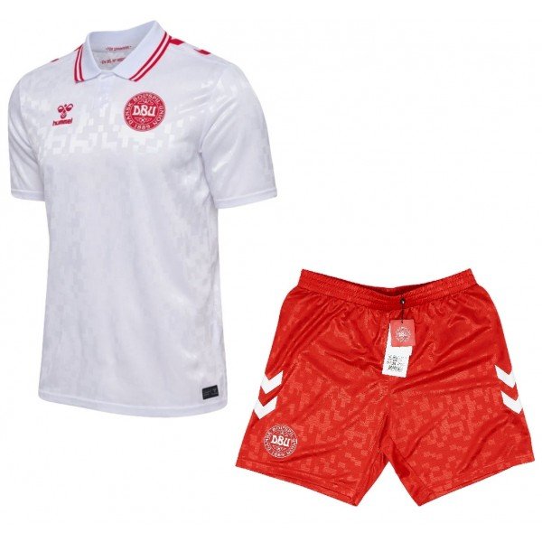 Kit infantil II Seleção da Dinamarca 2024 Hummel oficial 