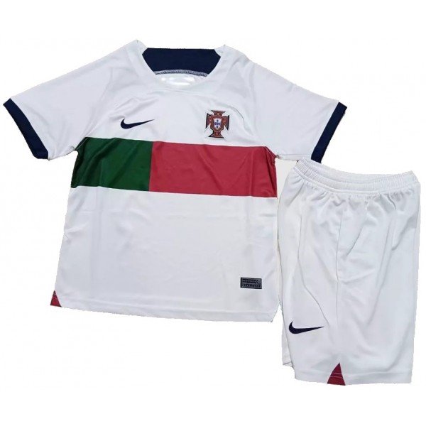 Kit infantil II Seleção de Portugal 2022 Away