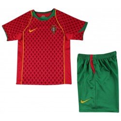 Kit infantil I Seleção de Portugal 2004 Home retro 